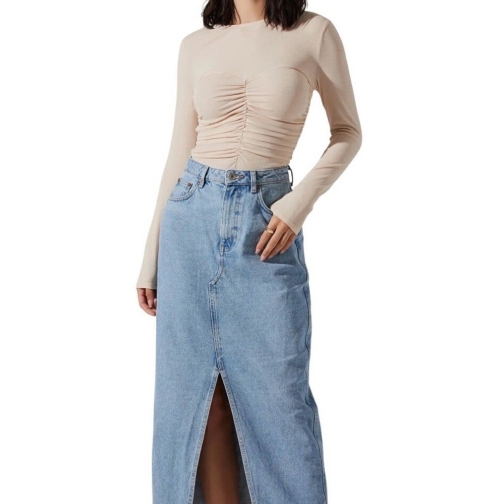 ASTR The Label Ruched Long Sleeve Top - Cream - Picture 2 of 8